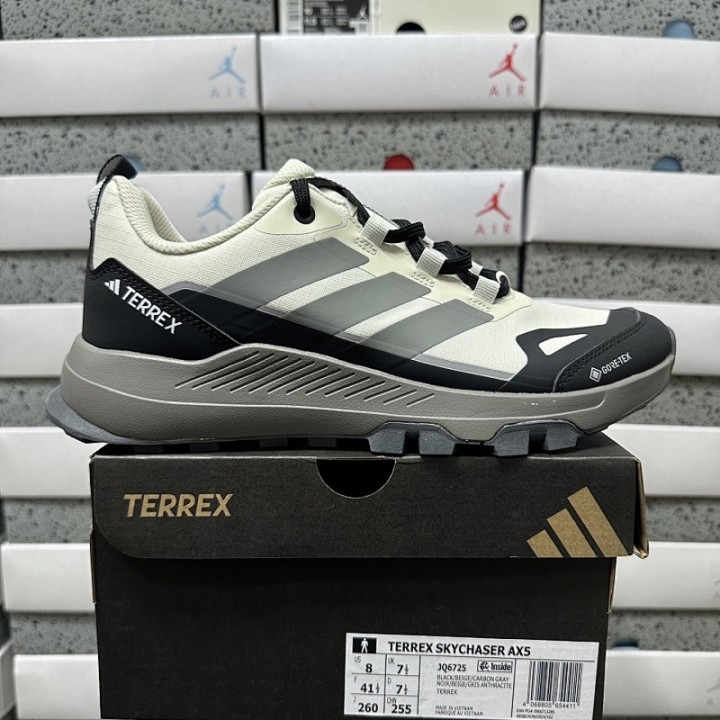 XC Batch TERREX SKYCHASER AX5 JQ6725