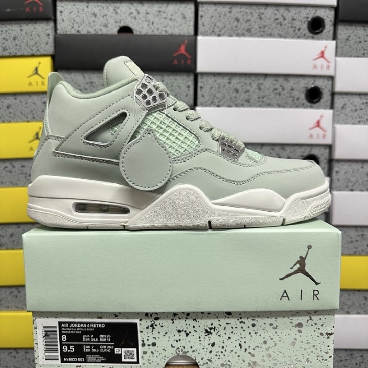 CP Batch J4 RETRO HV0823-003